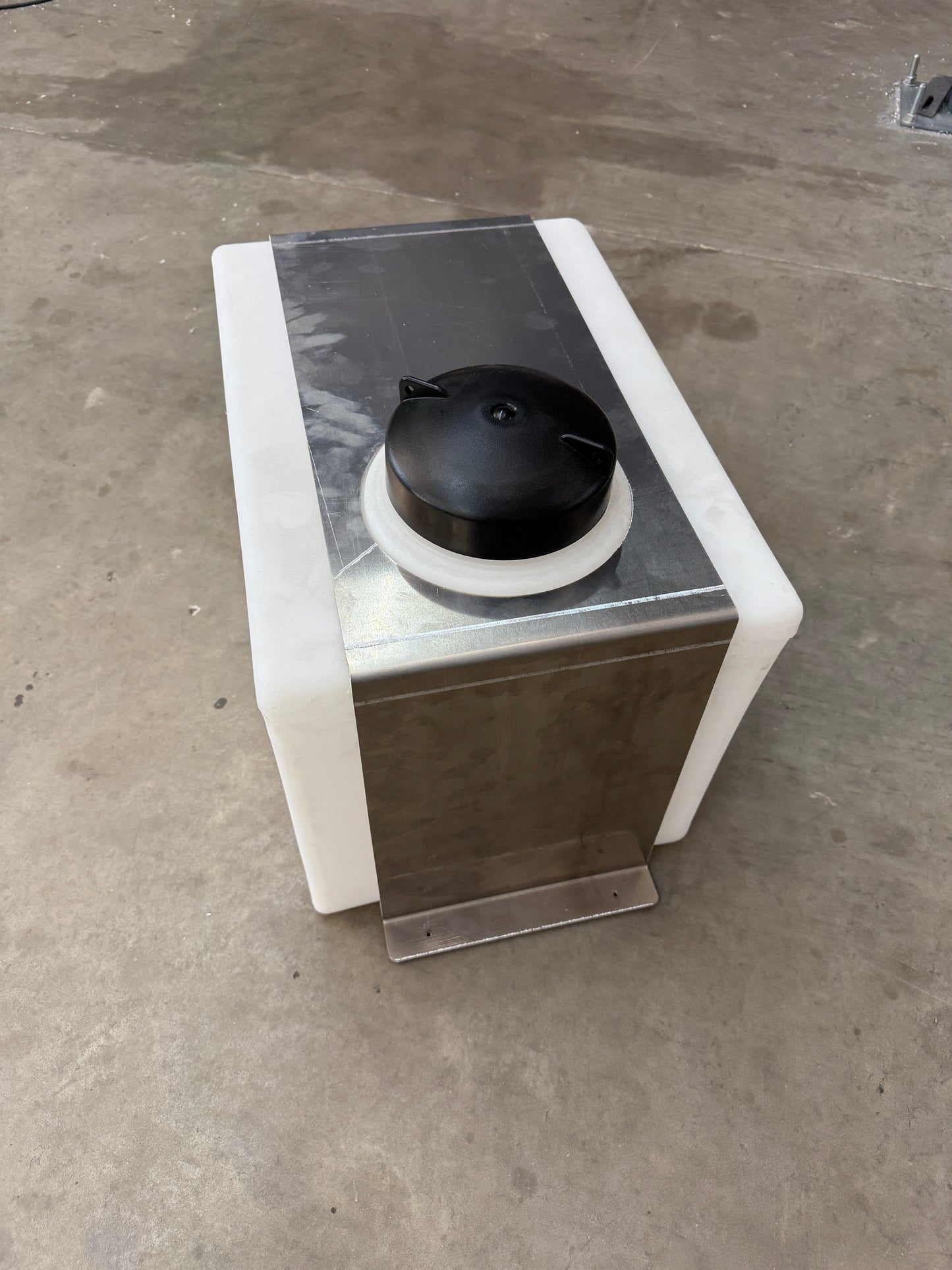 Single 16 Gallon Soap Tank Strap