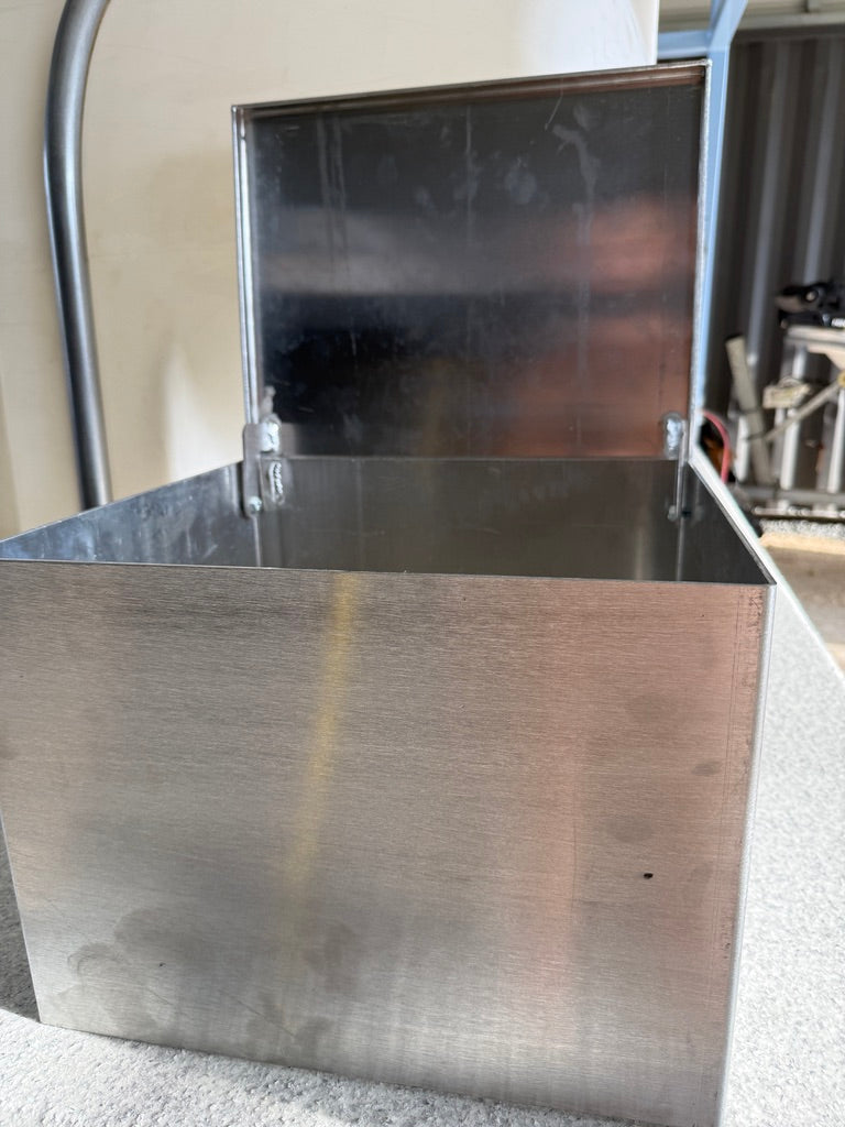 Overkill Dual Battery Bracket