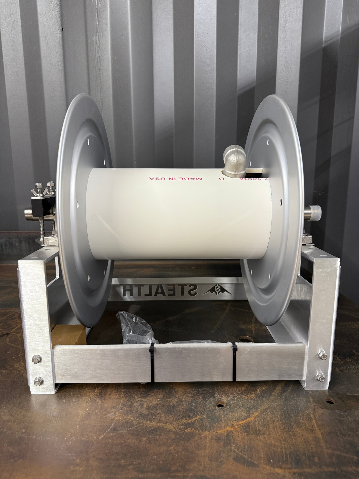 Stealth 12" Aluminum Full Frame Hose Reel — 3/4" Stainless Steel Manifold & Swivel